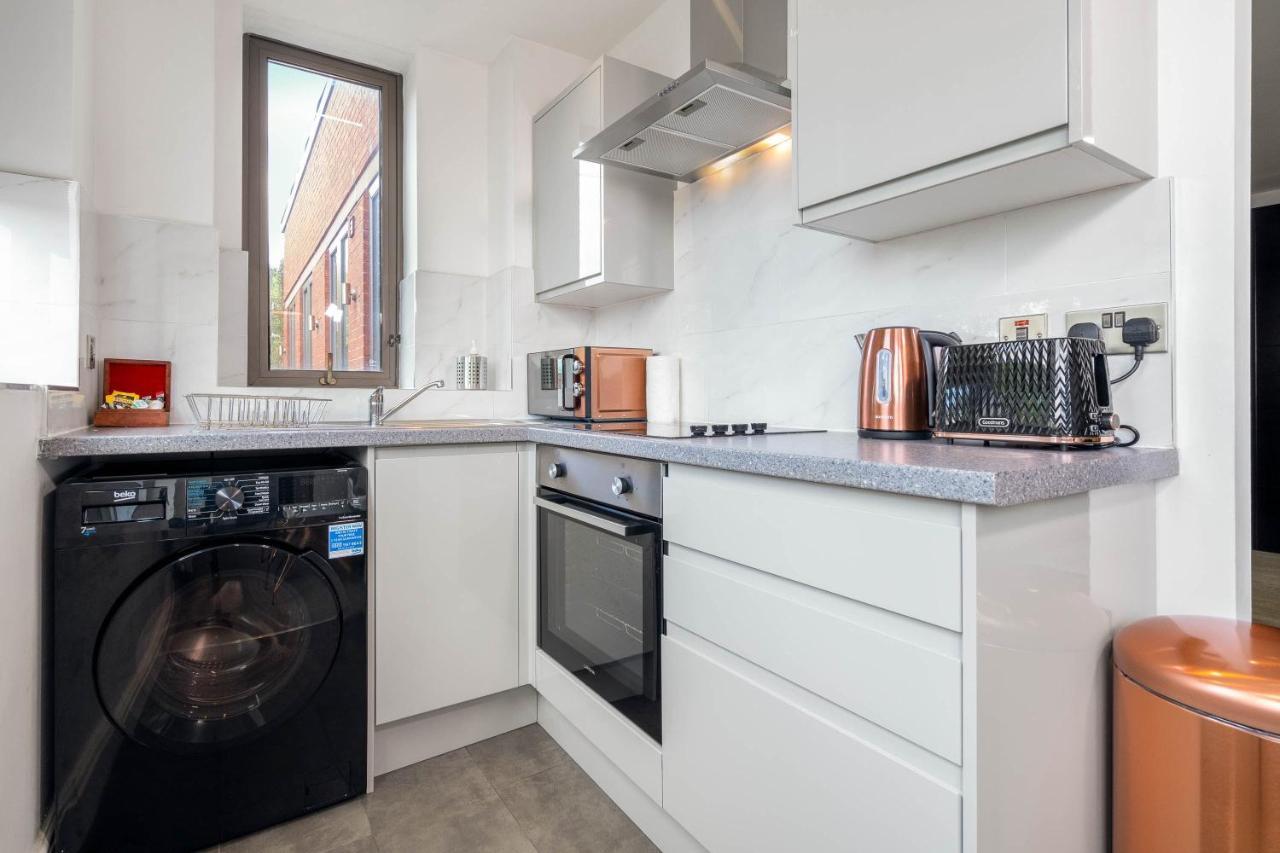 Haus Luxury Apartment - Perry Barr - Parking - Smart Tv - Wifi - Top Rated Birmingham Eksteriør bilde