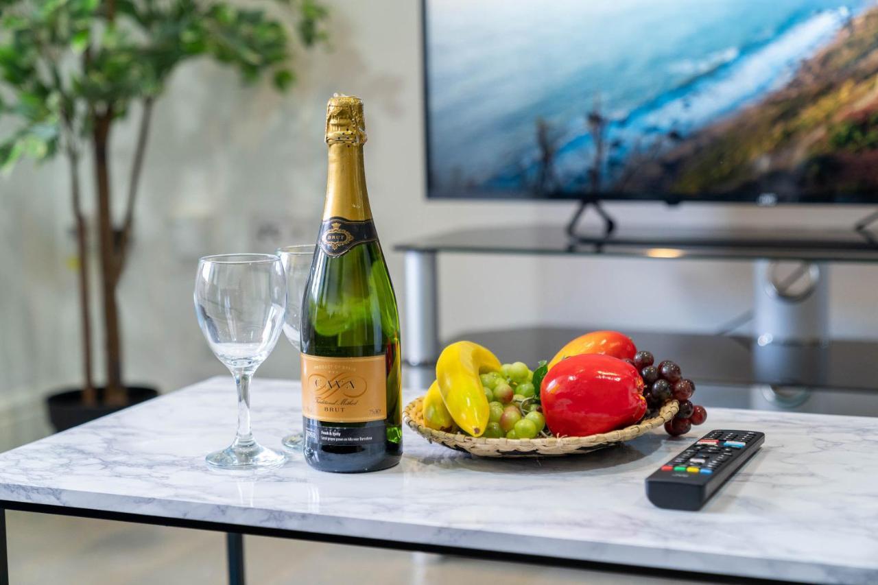Haus Luxury Apartment - Perry Barr - Parking - Smart Tv - Wifi - Top Rated Birmingham Eksteriør bilde